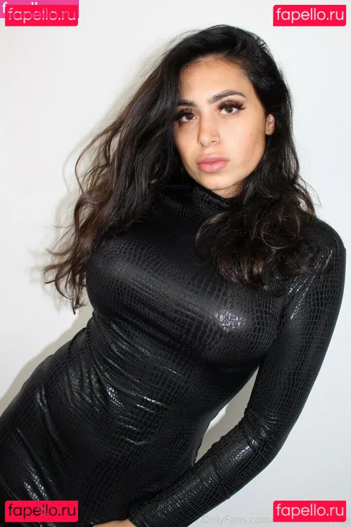 valentina.lavida.old Onlyfans Photo Gallery 