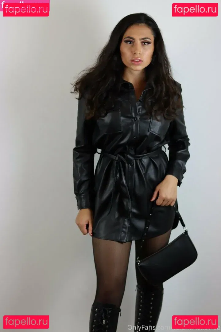 valentina.lavida.old Onlyfans Photo Gallery 