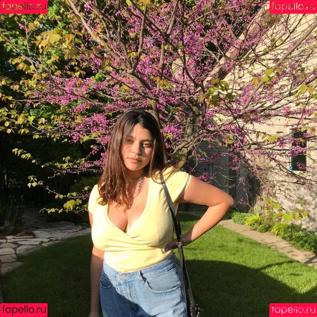 Nada C Onlyfans Photo Gallery 