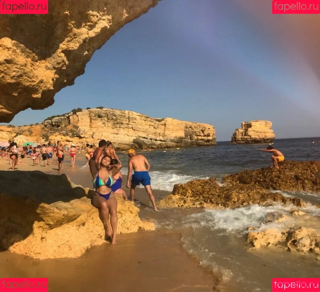 Nada C Onlyfans Photo Gallery 