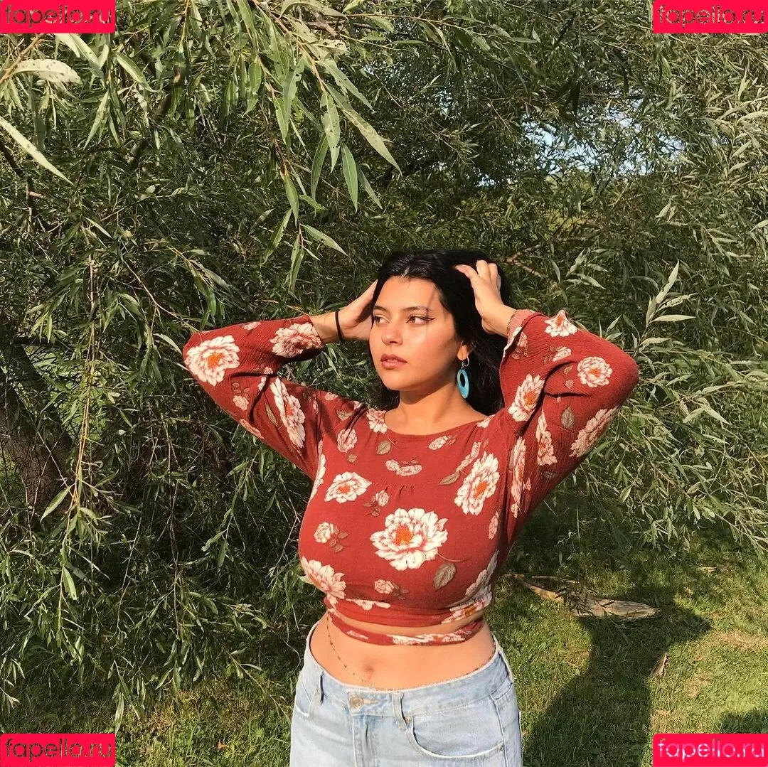 Nada C Onlyfans Photo Gallery 