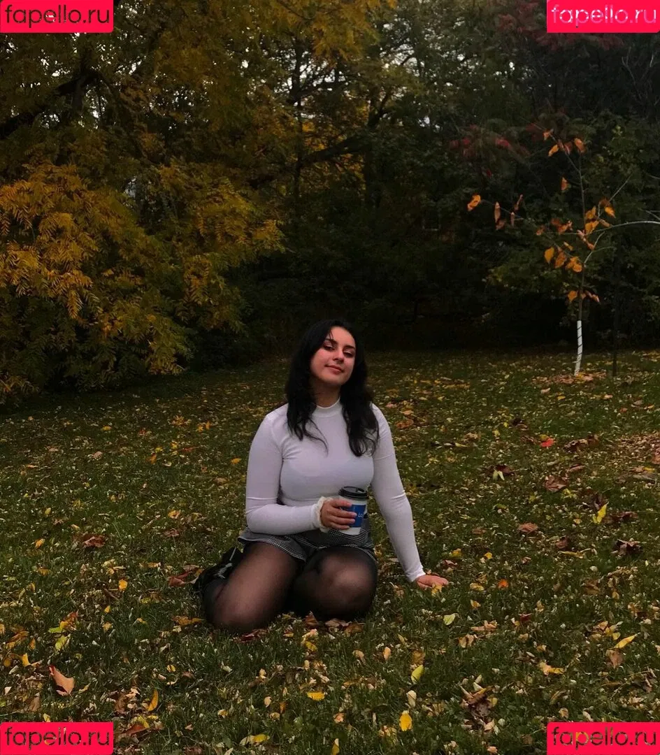 Nada C Onlyfans Photo Gallery 