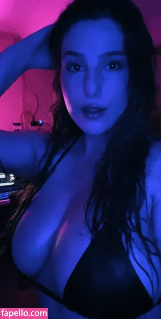 Moxy Mary Onlyfans Photo Gallery 