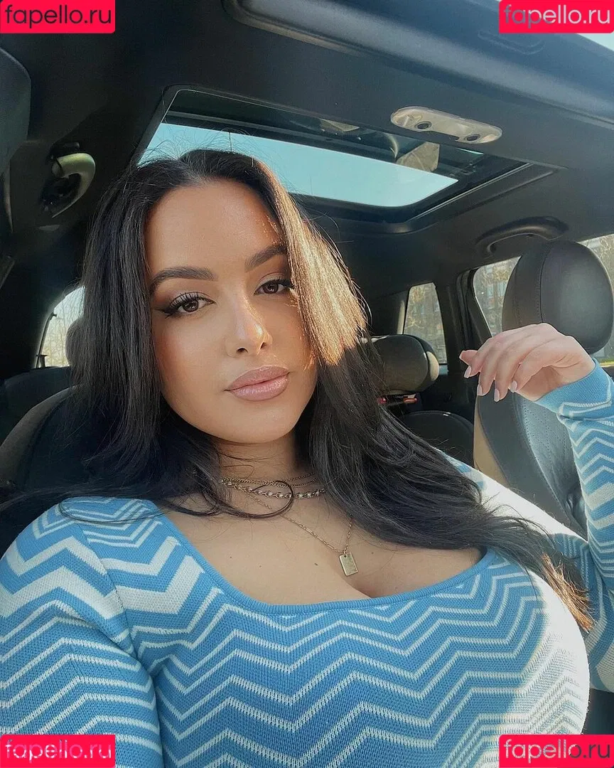 Zina Hadid Onlyfans Photo Gallery 