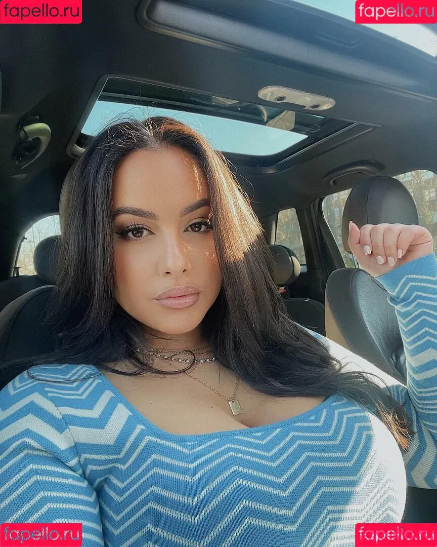 Zina Hadid Onlyfans Photo Gallery 
