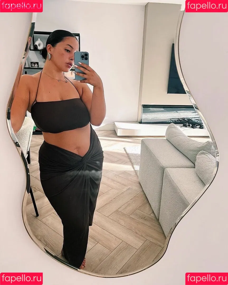 Zina Hadid Onlyfans Photo Gallery 