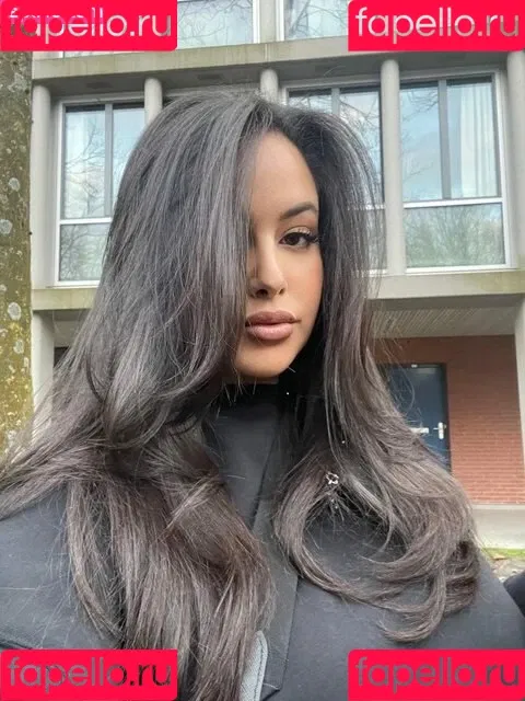 Zina Hadid Onlyfans Photo Gallery 