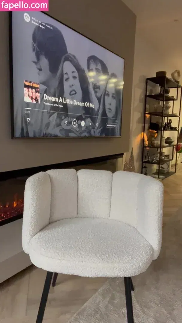 Zina Hadid Onlyfans Photo Gallery 