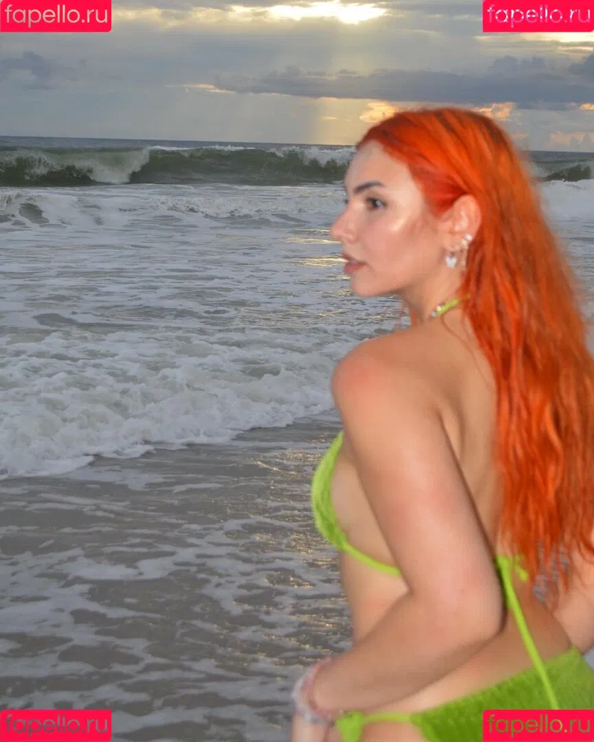 Alicia Atout Onlyfans Photo Gallery 