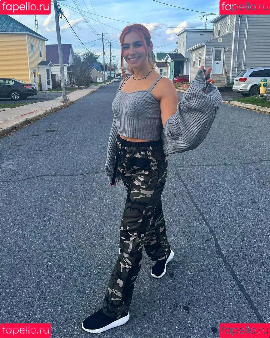 Alicia Atout Onlyfans Photo Gallery 
