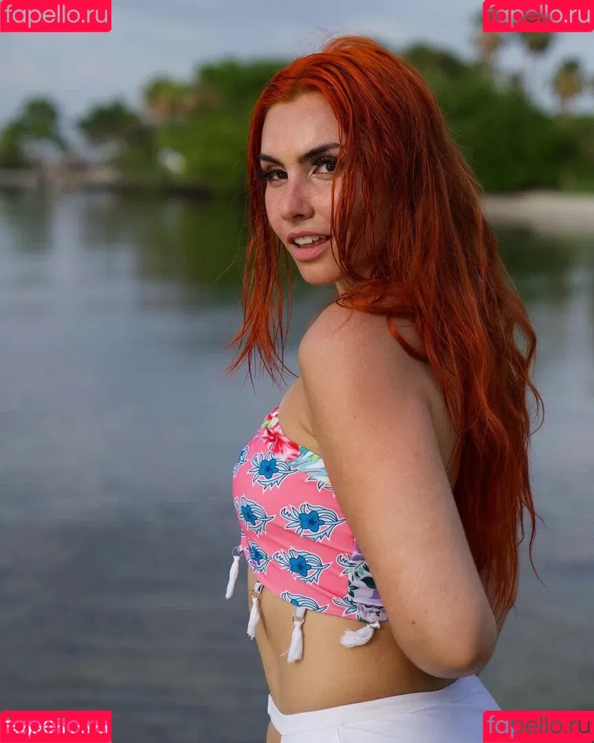 Alicia Atout Onlyfans Photo Gallery 