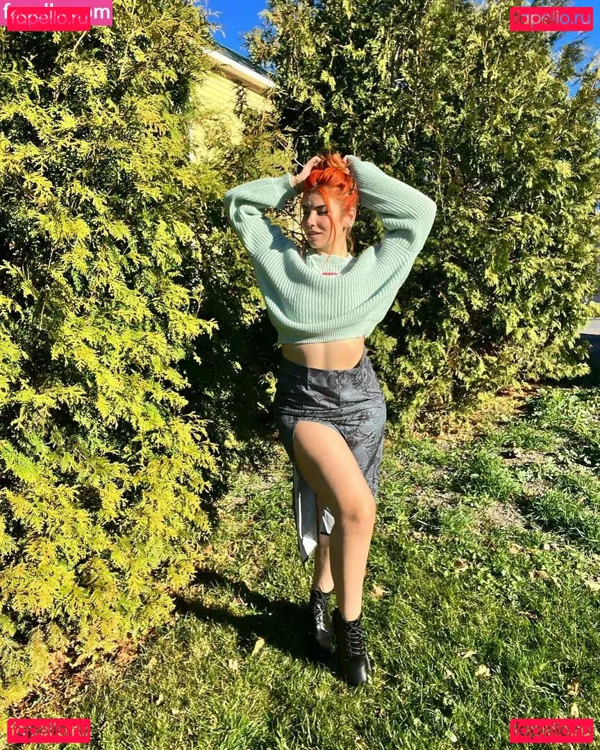 Alicia Atout Onlyfans Photo Gallery 