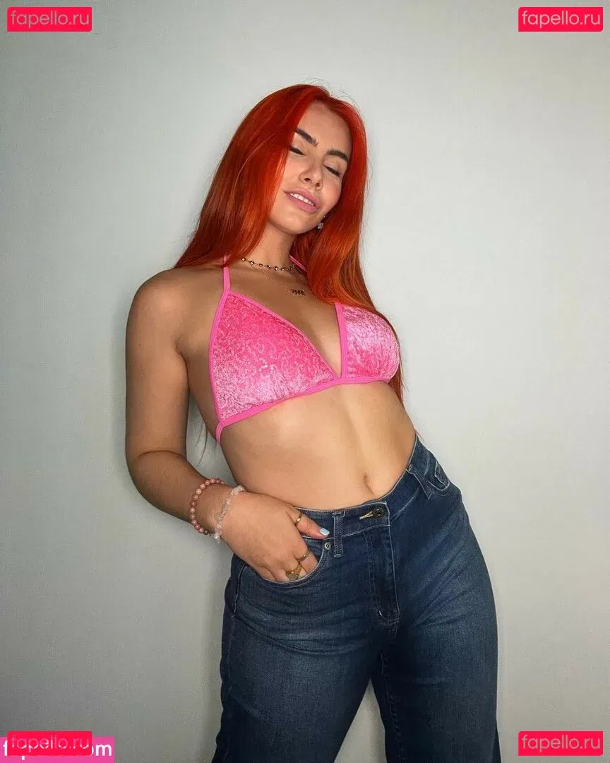 Alicia Atout Onlyfans Photo Gallery 