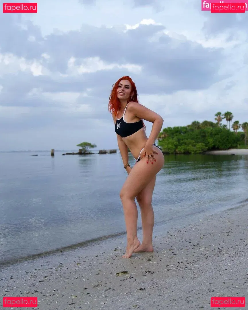 Alicia Atout Onlyfans Photo Gallery 