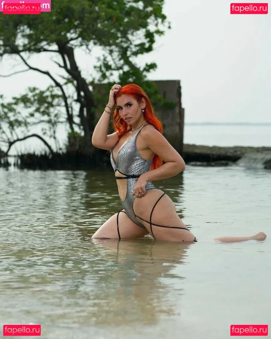 Alicia Atout Onlyfans Photo Gallery 