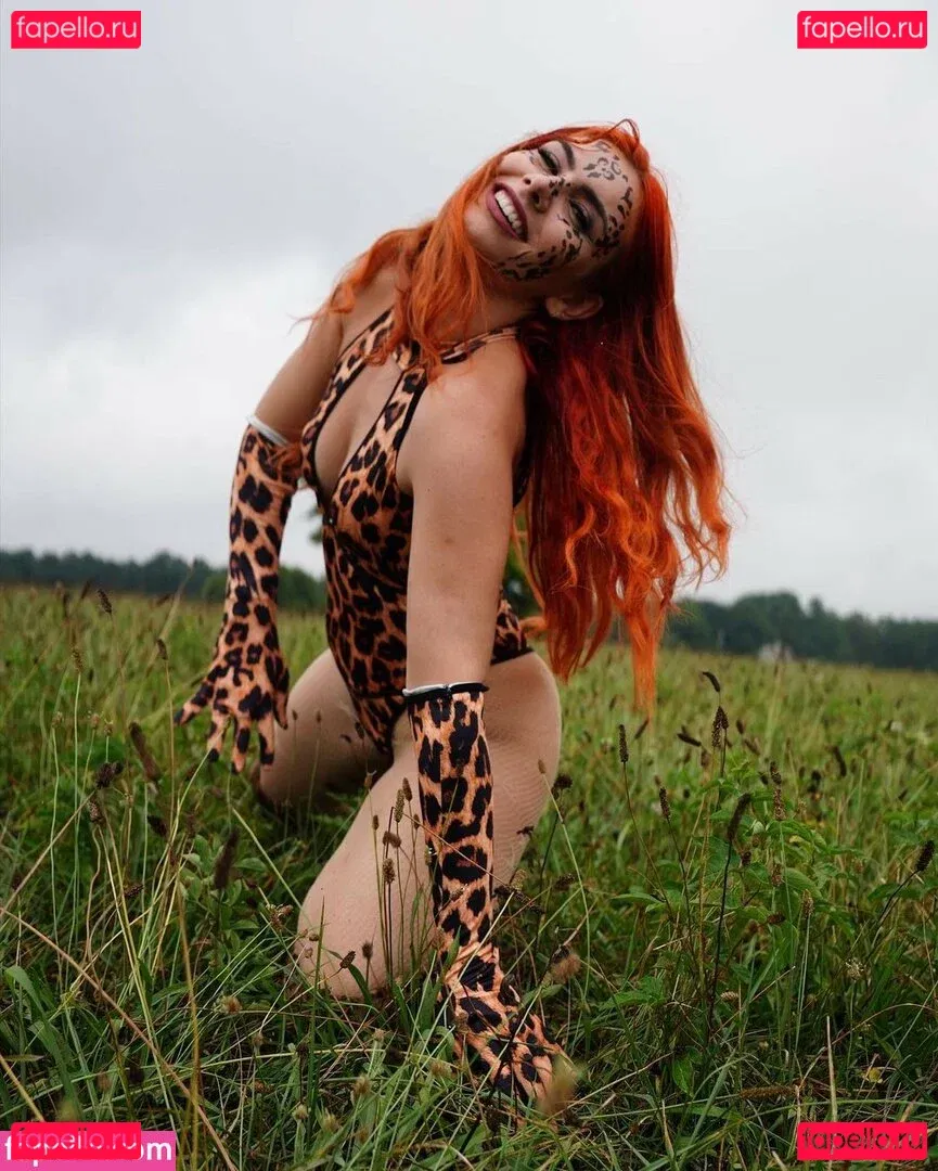 Alicia Atout Onlyfans Photo Gallery 