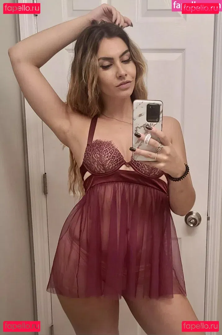 Alicia Atout Onlyfans Photo Gallery 