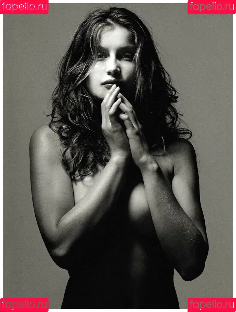 Laetitia Casta Onlyfans Photo Gallery 