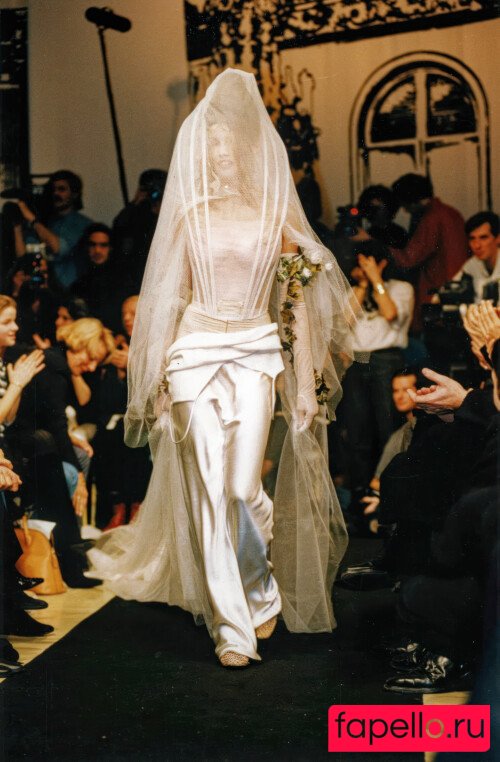 Laetitia Casta Onlyfans Photo Gallery 