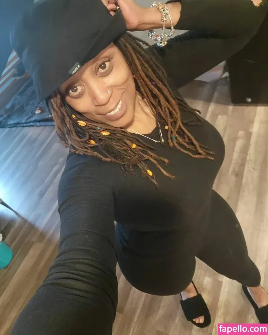 RhodaBlakey Onlyfans Photo Gallery 