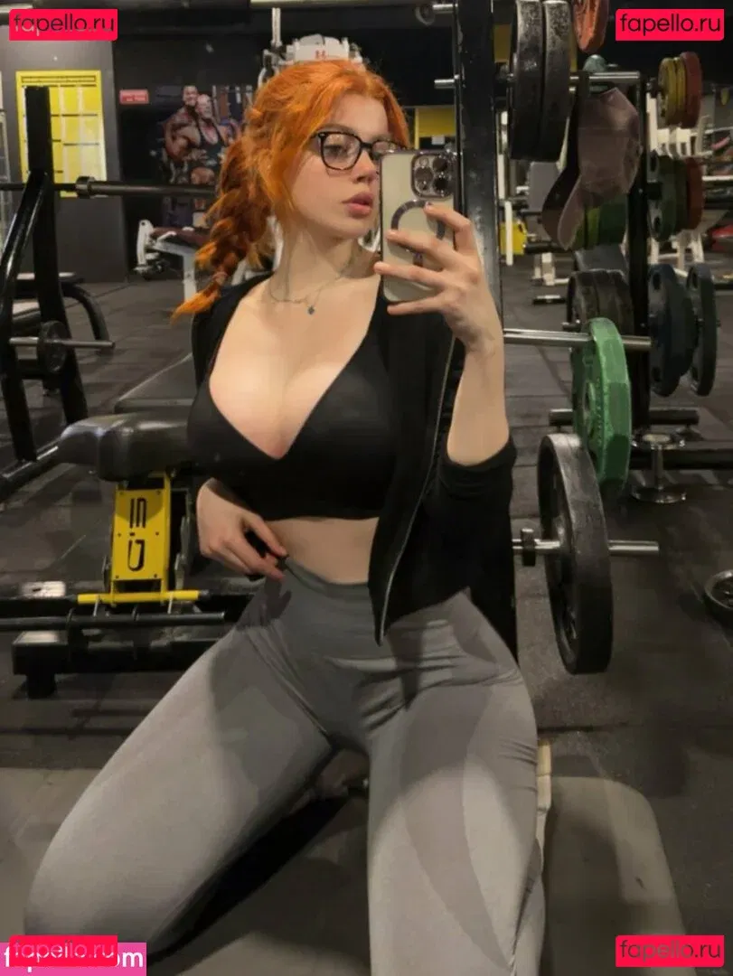 fraoula Onlyfans Photo Gallery 