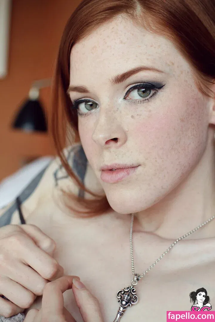 Annalee Onlyfans Photo Gallery 