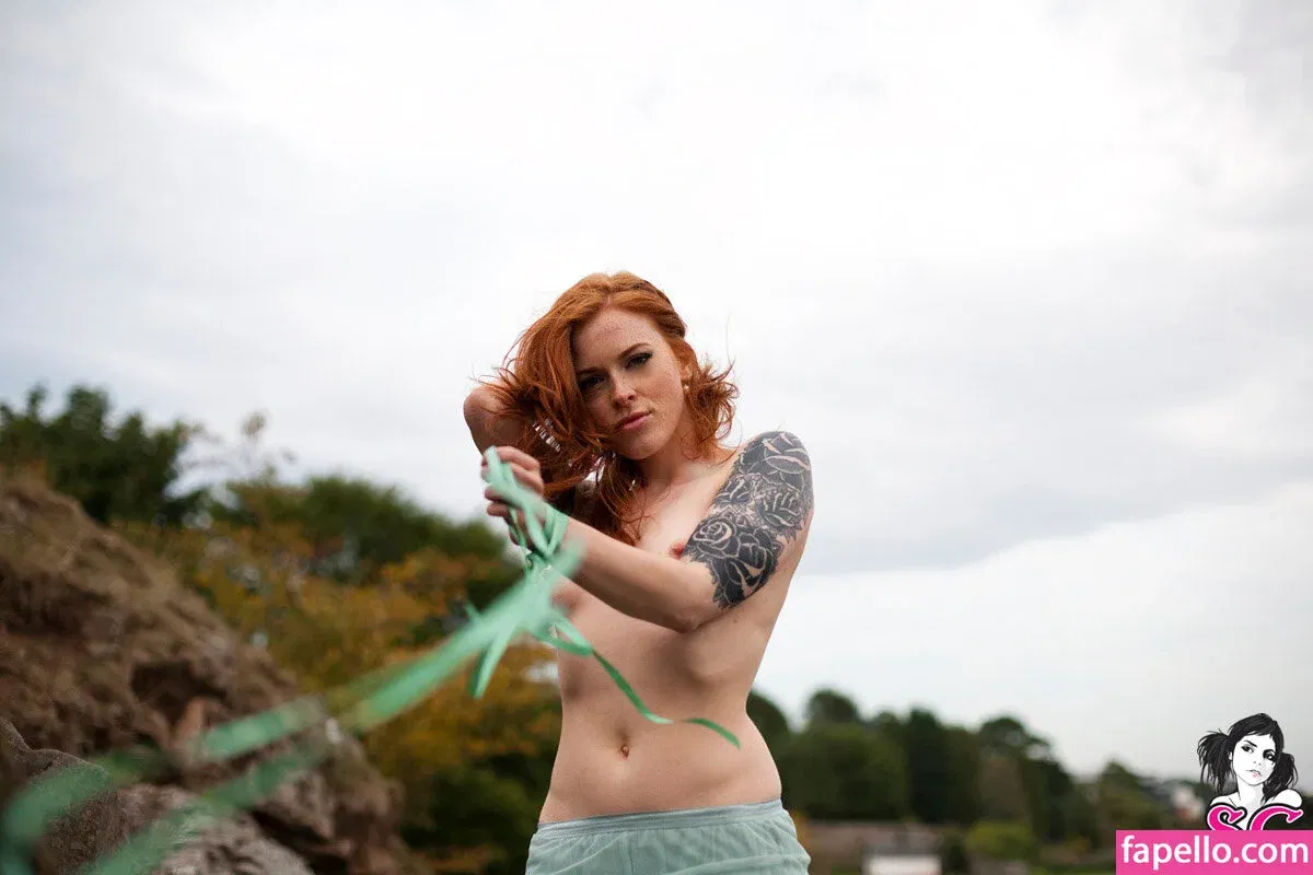 Annalee Onlyfans Photo Gallery 