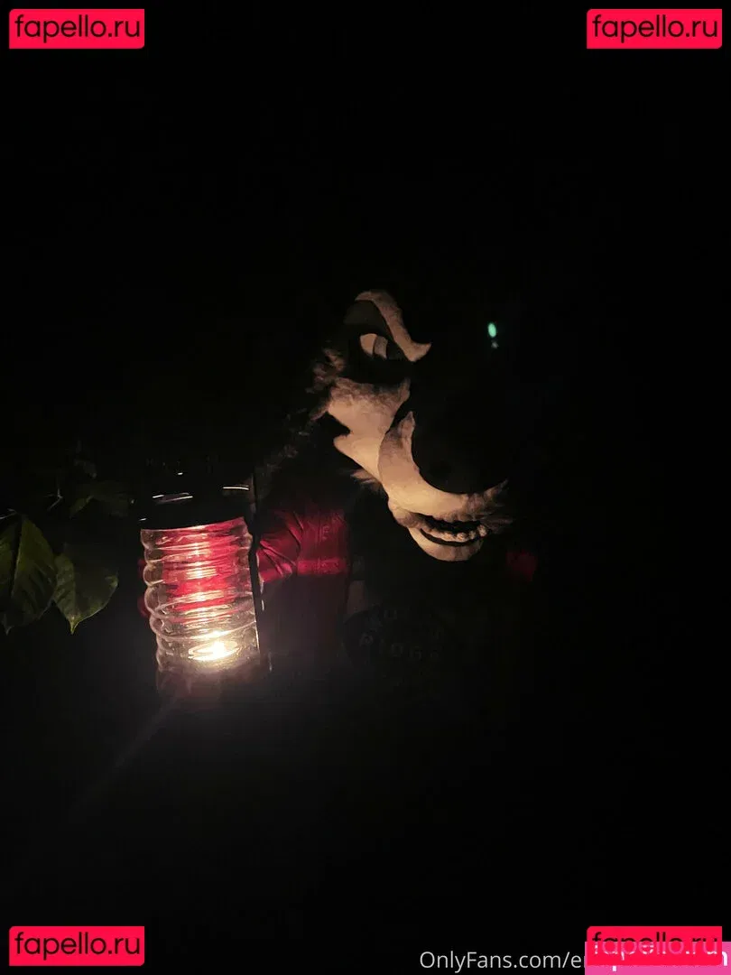 emmawerewuff Onlyfans Photo Gallery 