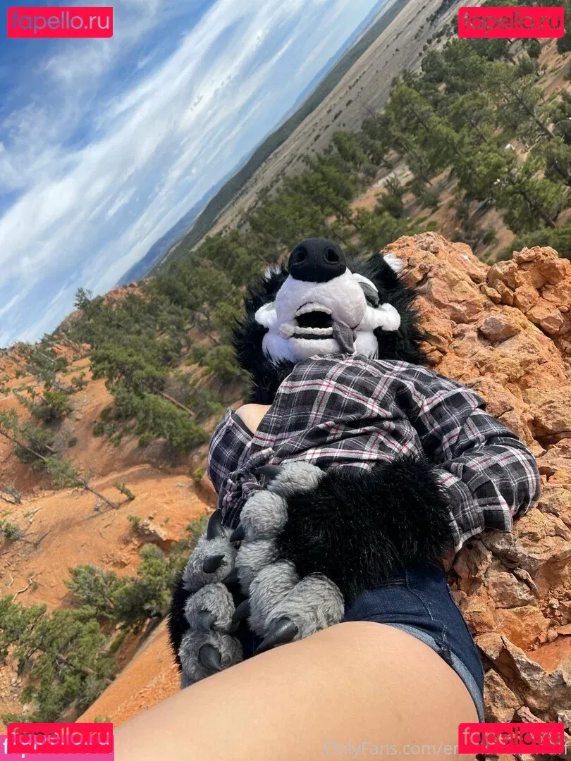 emmawerewuff Onlyfans Photo Gallery 