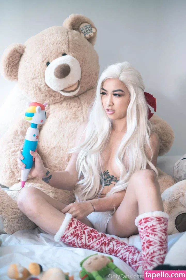 luvusweetpeaa Onlyfans Photo Gallery 