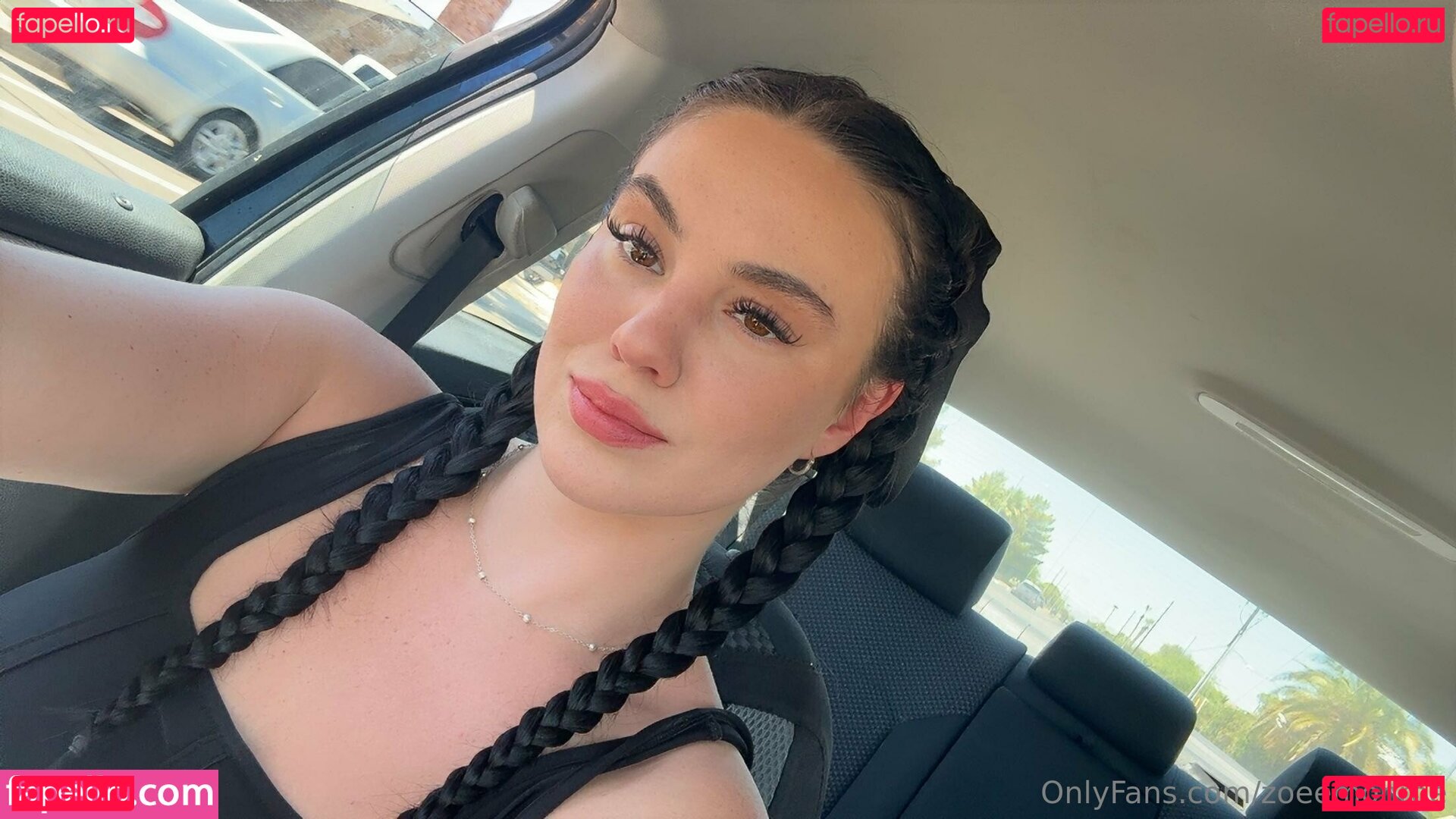 Zoeemonroe / ZoeofMonroe Nude Onlyfans Photo 75