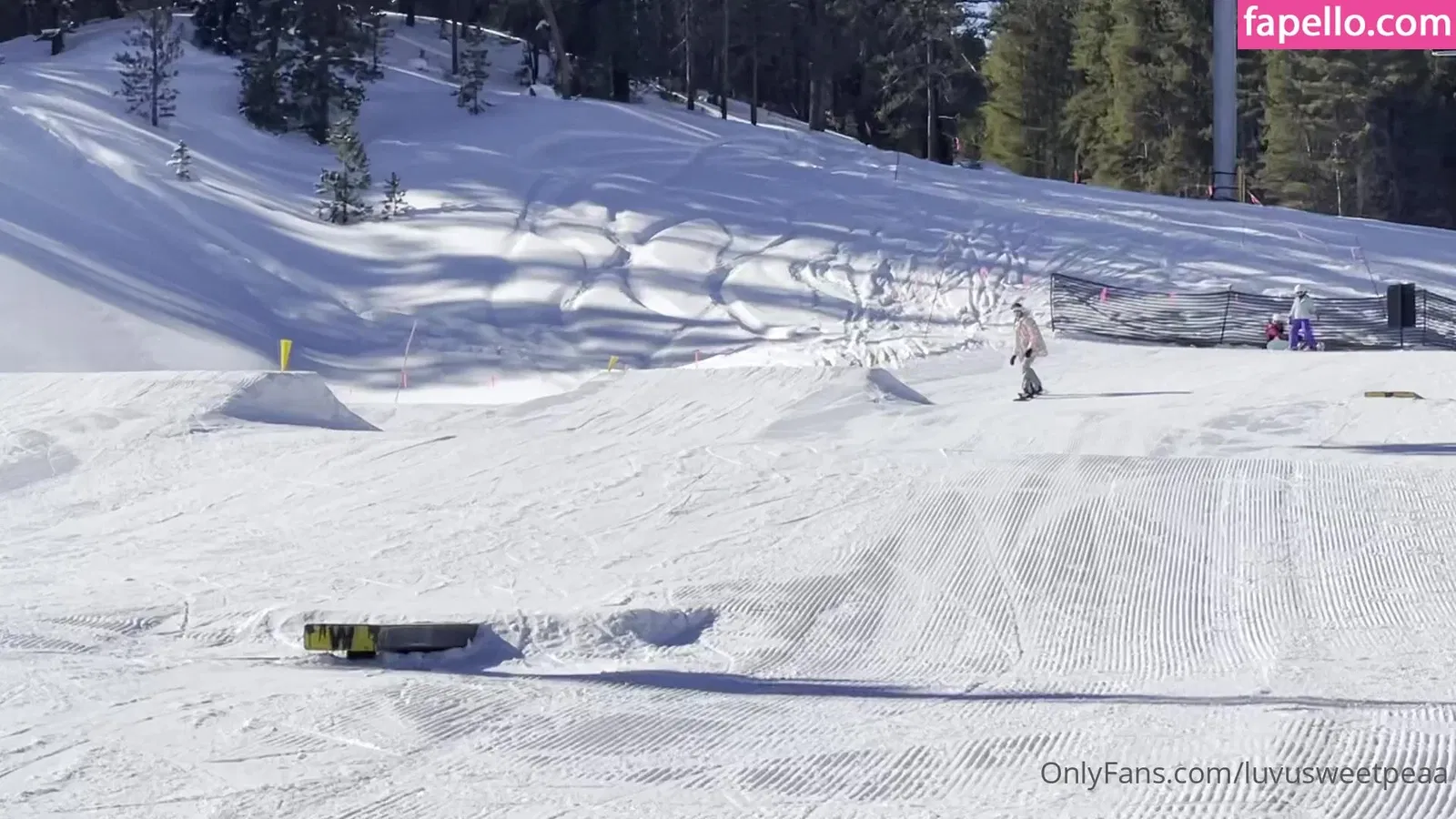 luvusweetpeaa Onlyfans Photo Gallery 