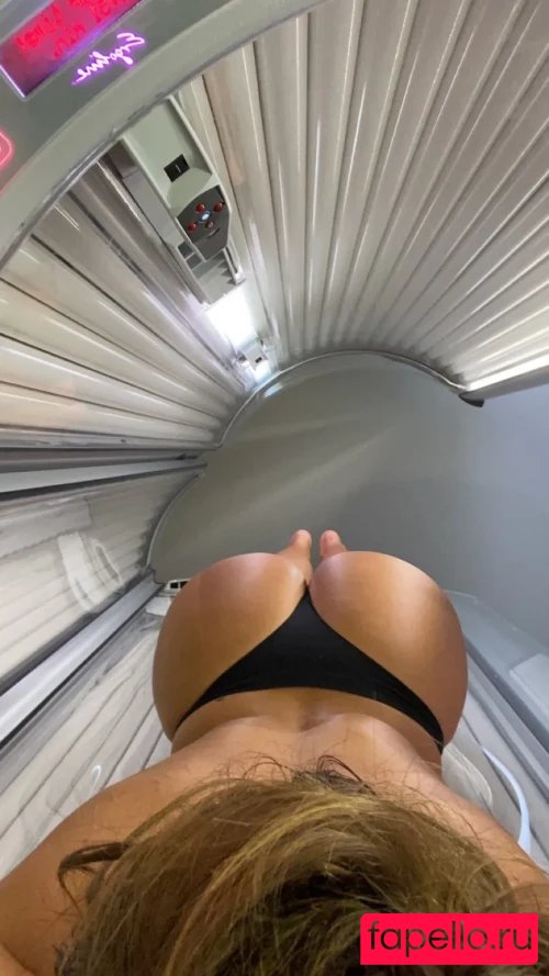 Danielle Newberry / daniellenewberry / dnewberryy Nude Onlyfans Photo 8
