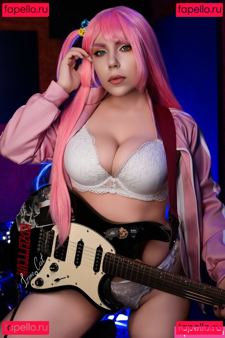 Izmacat / izma.cat Onlyfans Photo Gallery 