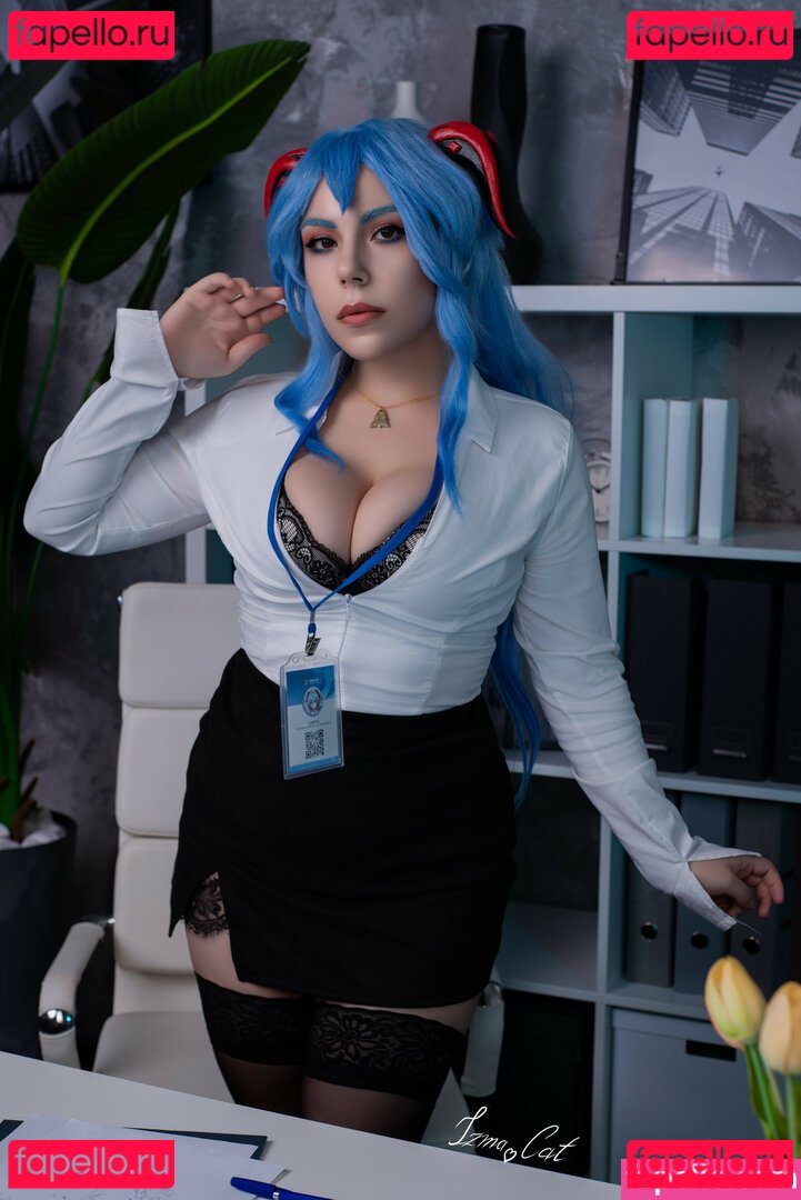 Izmacat / izma.cat Onlyfans Photo Gallery 