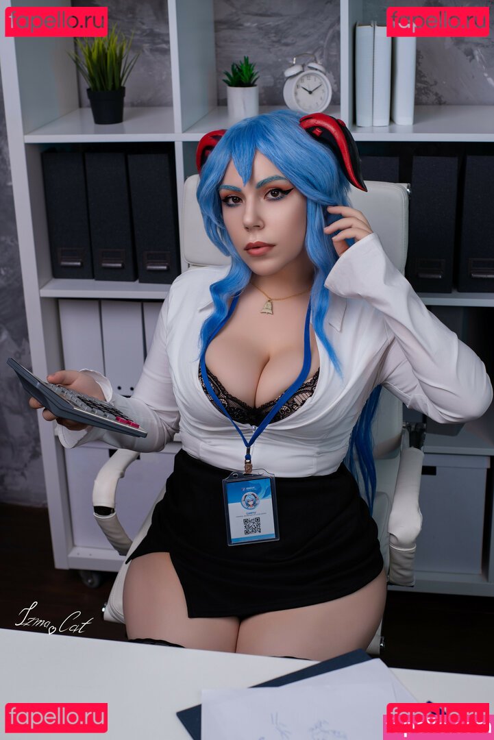 Izmacat / izma.cat Onlyfans Photo Gallery 