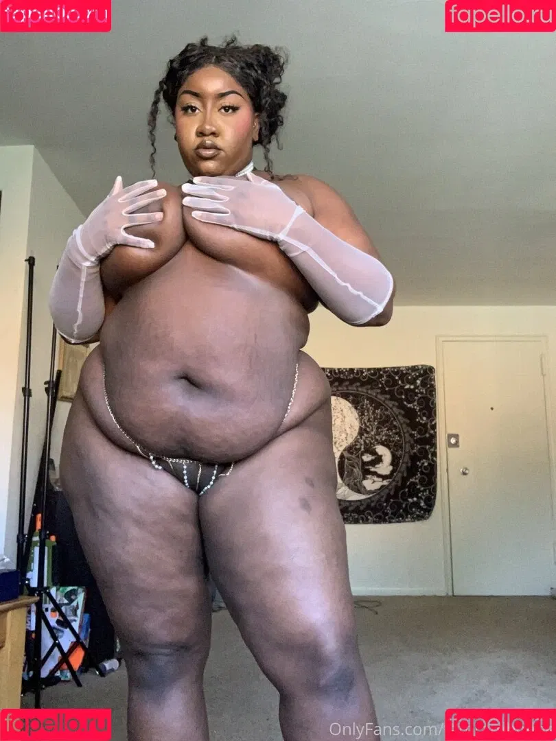 phat_ass_phoebe Onlyfans Photo Gallery 