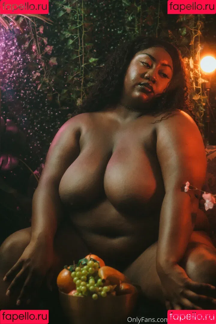 phat_ass_phoebe Onlyfans Photo Gallery 