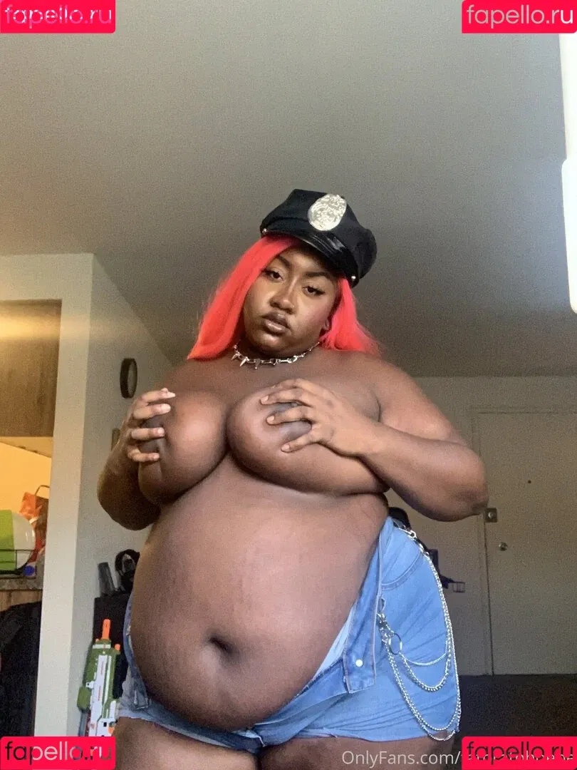 phat_ass_phoebe Onlyfans Photo Gallery 