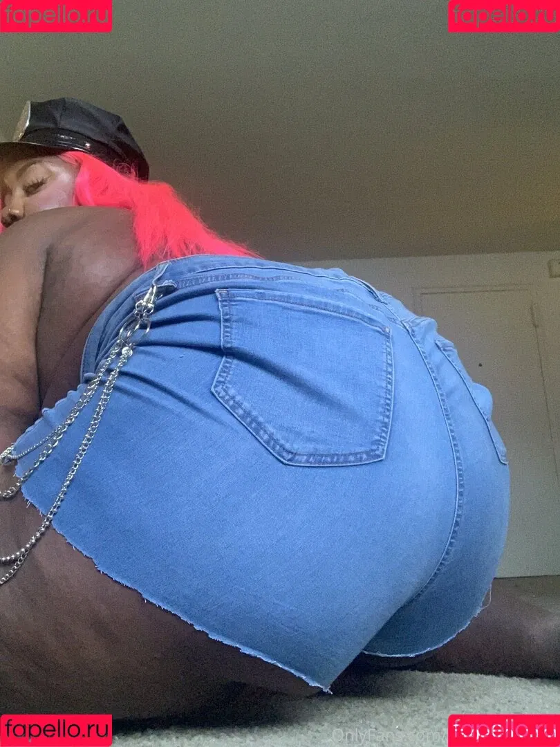 phat_ass_phoebe Onlyfans Photo Gallery 