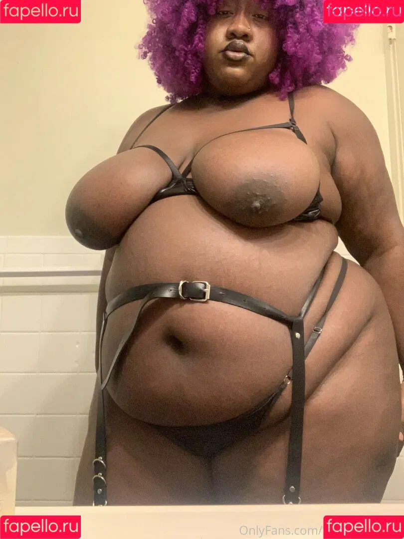 phat_ass_phoebe Onlyfans Photo Gallery 
