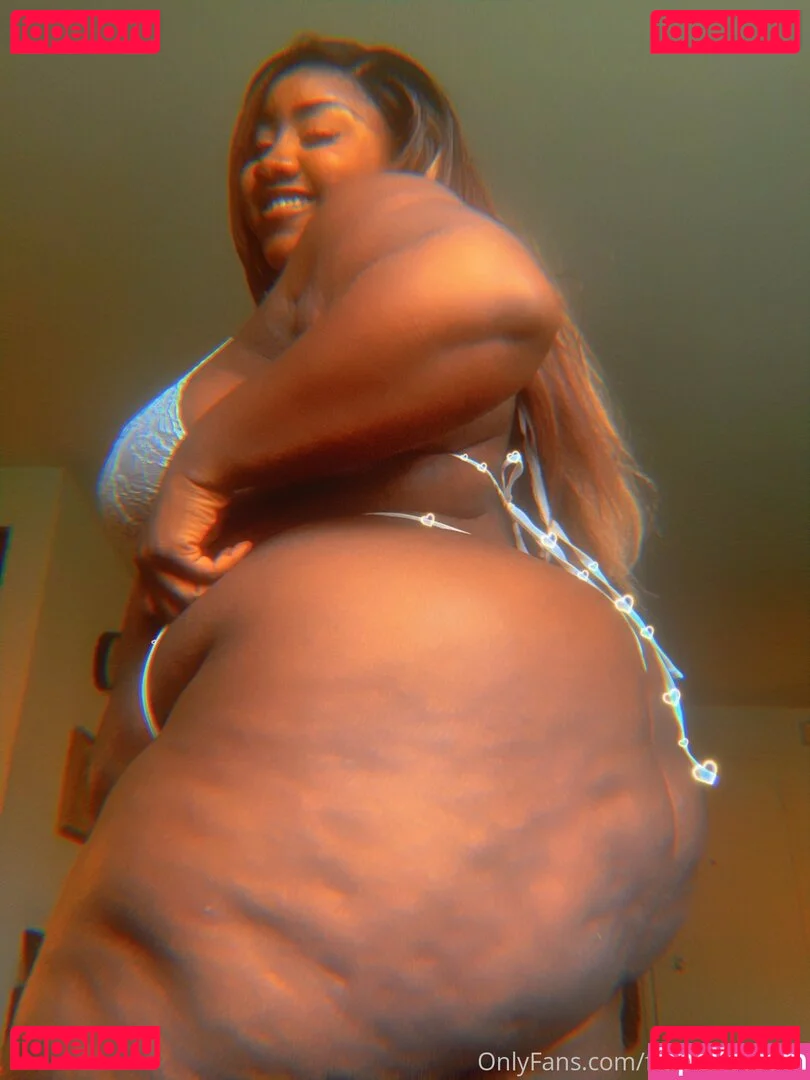 phat_ass_phoebe Onlyfans Photo Gallery 