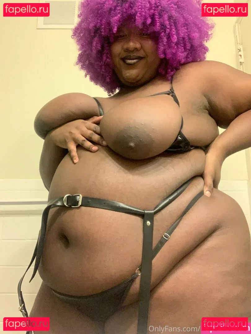 phat_ass_phoebe Onlyfans Photo Gallery 