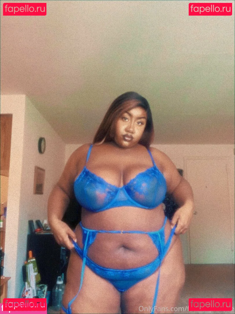 phat_ass_phoebe Onlyfans Photo Gallery 