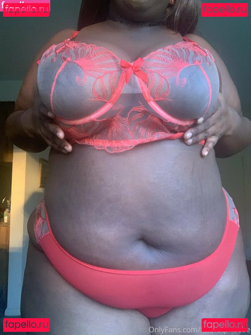 phat_ass_phoebe Onlyfans Photo Gallery 