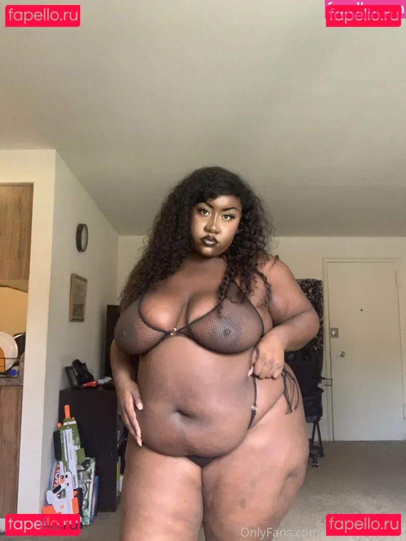 phat_ass_phoebe Onlyfans Photo Gallery 