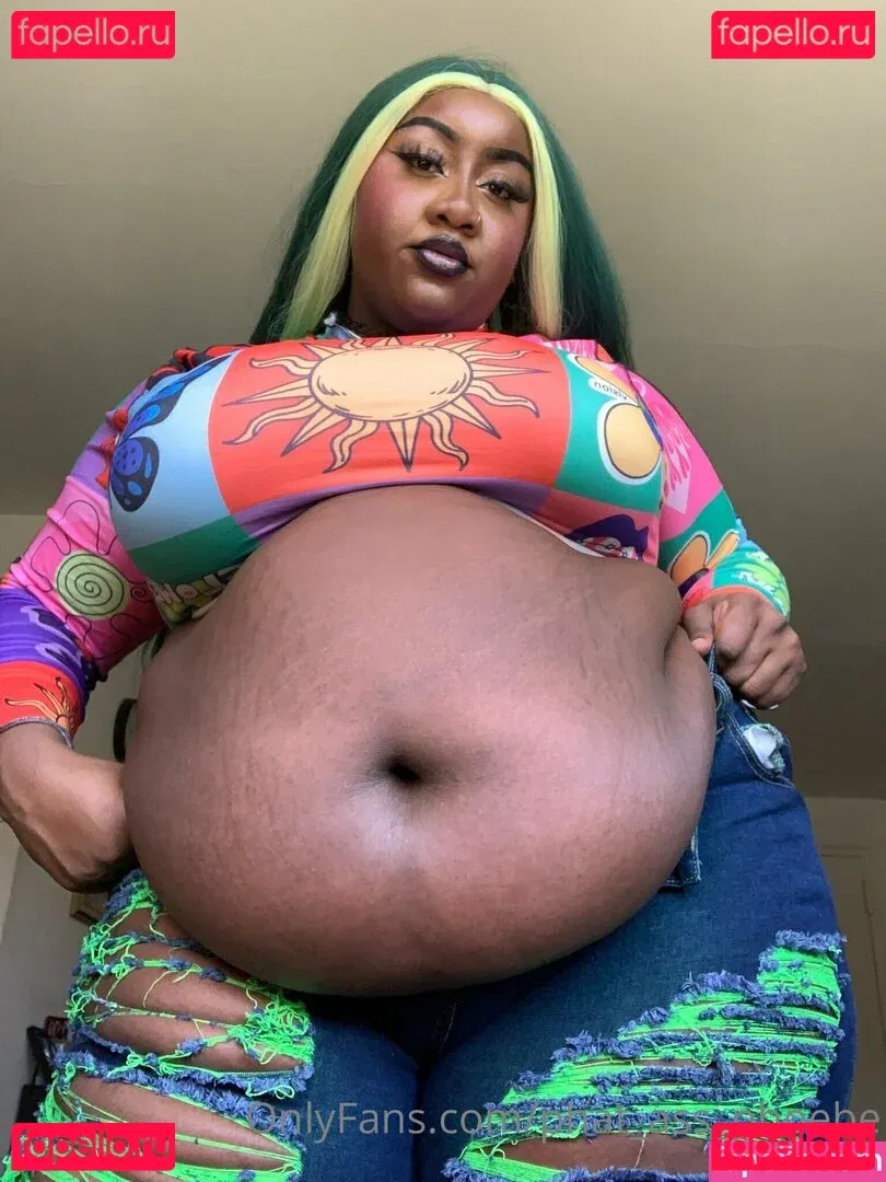 phat_ass_phoebe Onlyfans Photo Gallery 