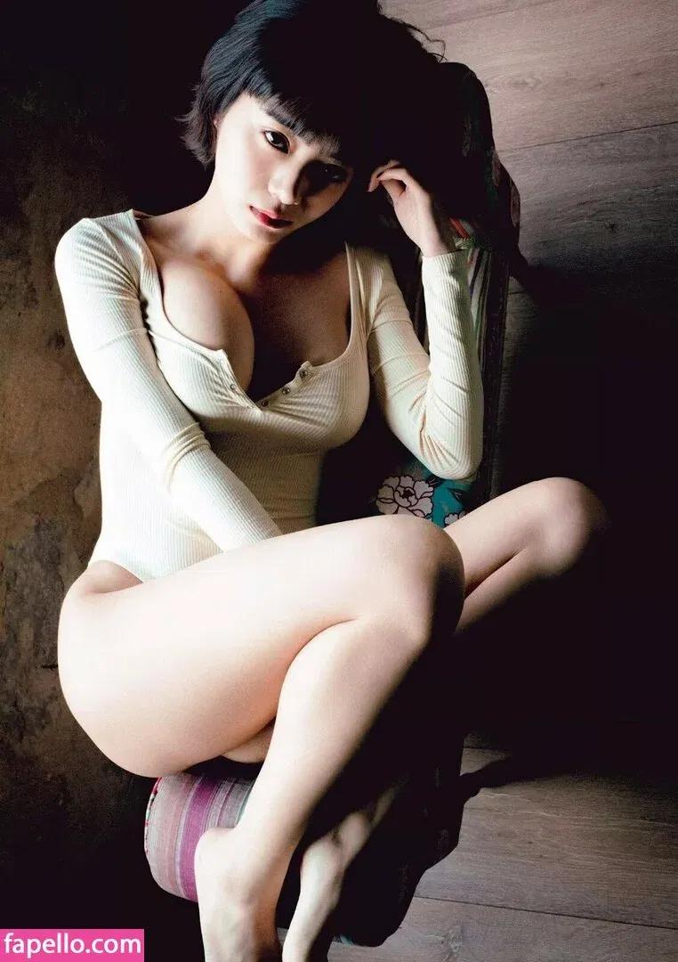 Elaiza Ikeda Onlyfans Photo Gallery 