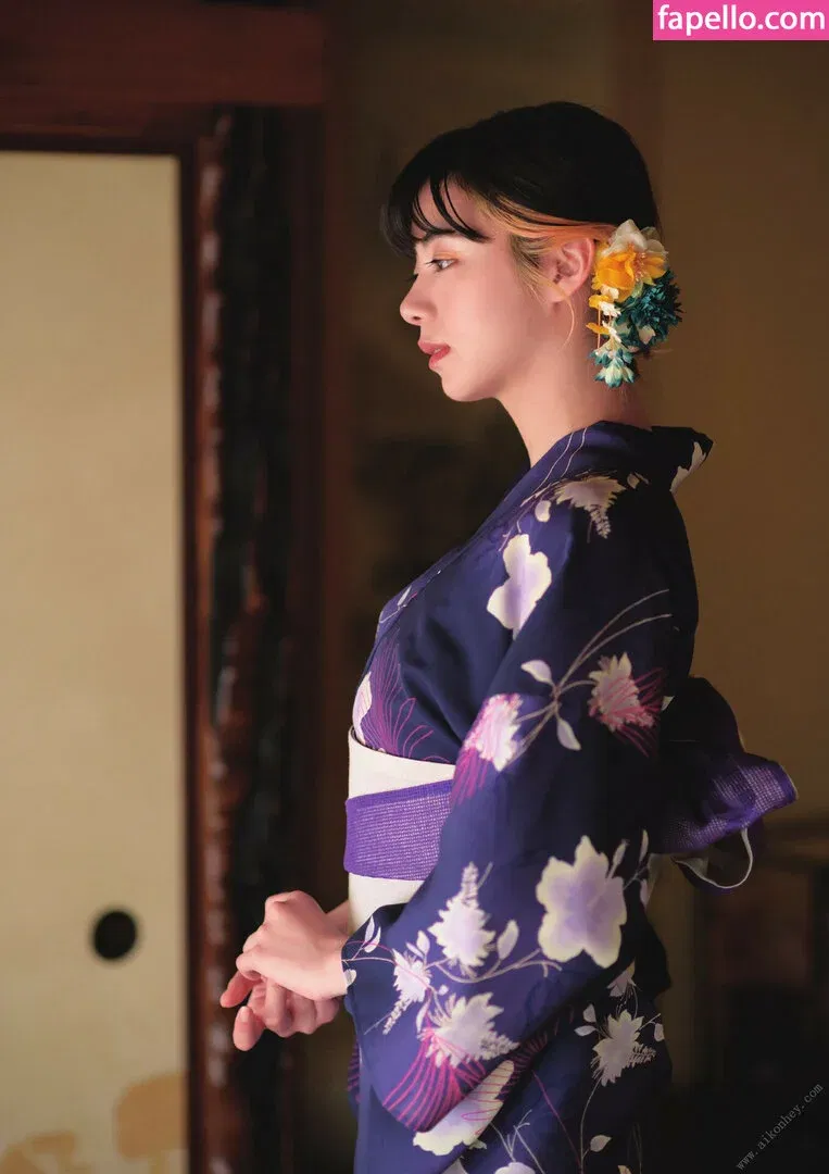 Elaiza Ikeda Onlyfans Photo Gallery 