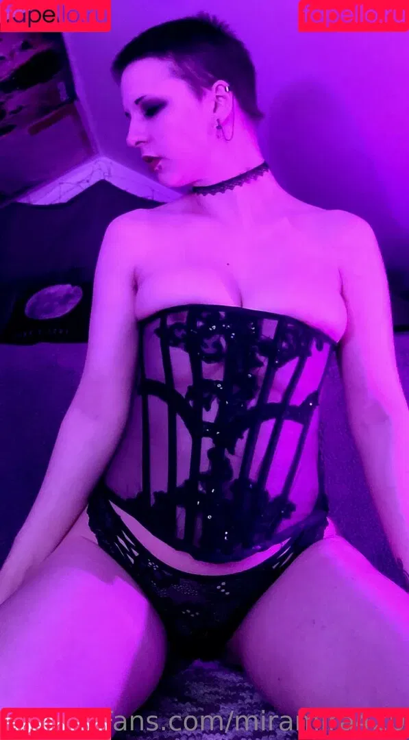 miramira420 Onlyfans Photo Gallery 